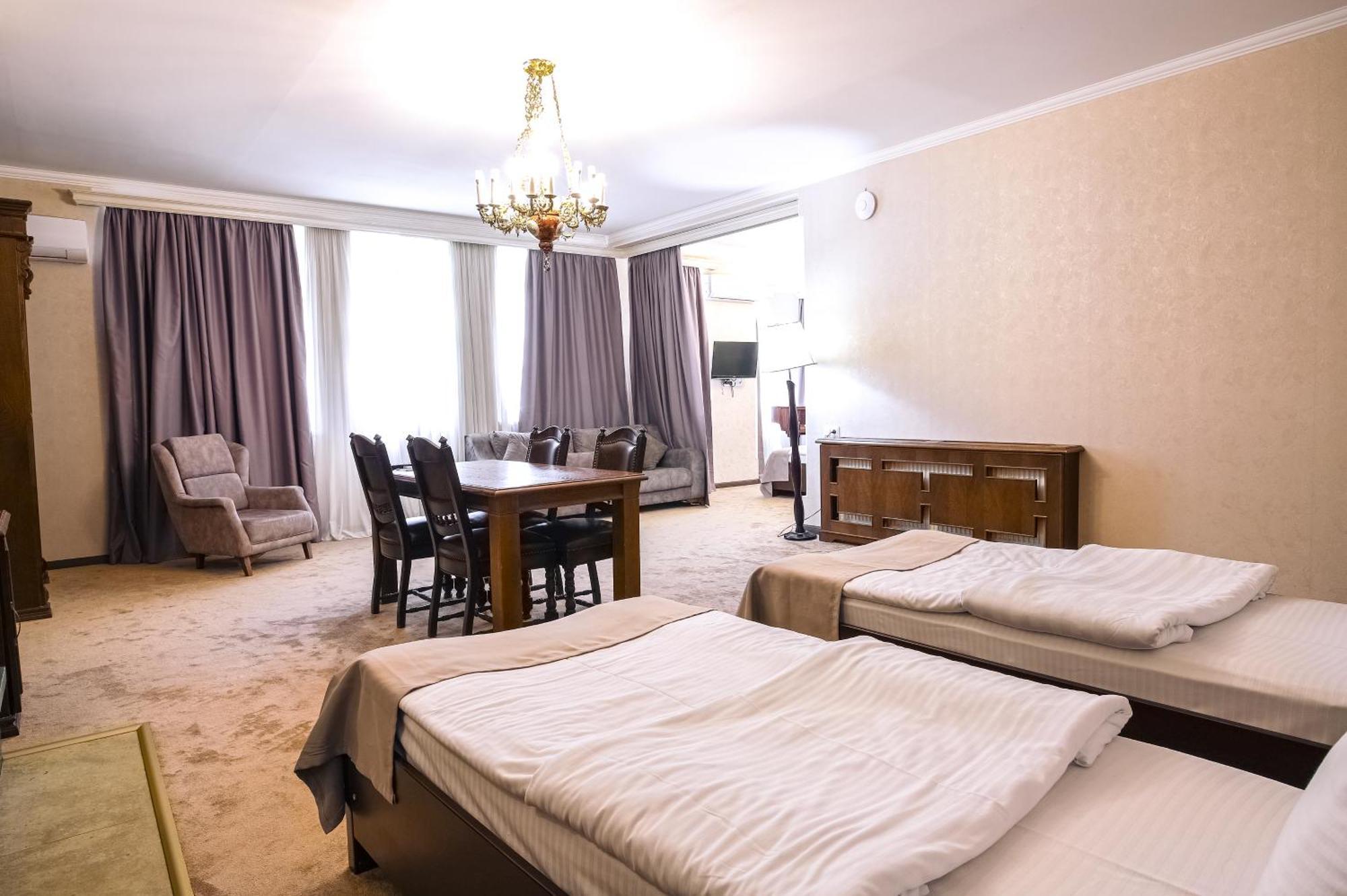 Hotel Imperial House Tbilisi Bagian luar foto